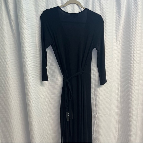 Lulu's Black Full Wrap Jersey Knit Maxi Dress medium - Picture 7 of 7